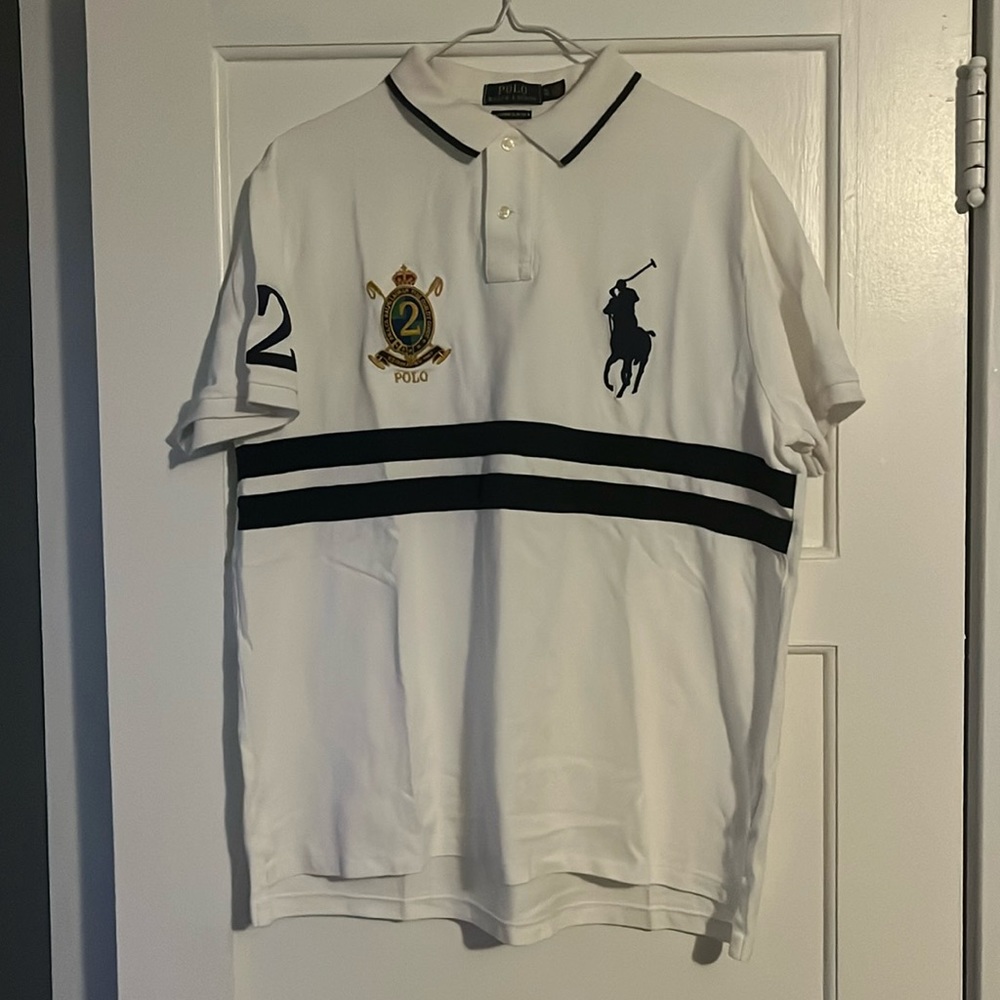 Men’s Polo Shirt Giant Logo